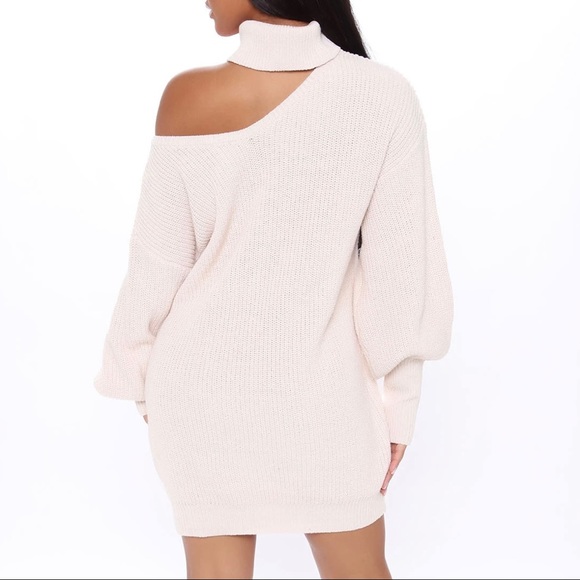 Cut out Turtleneck Sweater Dress - Picture 2 of 4